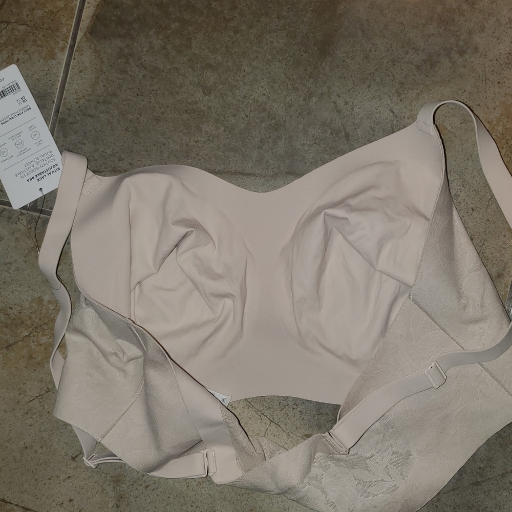 Athleta Ritual Lace Adjustable bra - Picture 7 of 8